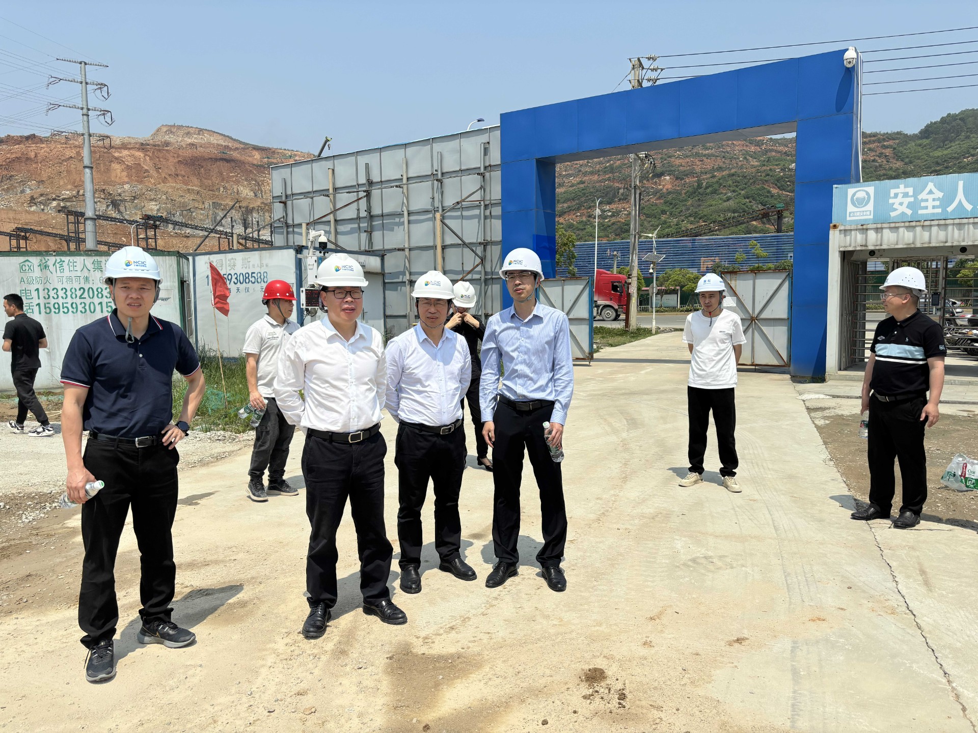 市交投集團領(lǐng)導深入市交投項目開展五一節(jié)前安全檢查，賴海瀾拍攝1_new.jpg